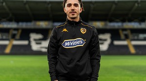 Hull City Abdülkadir Ömür'ü Transfer Etti