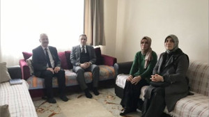 Kaymakam Memiş Depremzedeleri Yalnız Bırakmadı