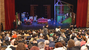 'Tatlı Kaçık' Balıkesirli Seyirciyle Buluştu