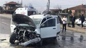 AK Parti Sakarya Milletvekili Ali İnci, trafik kazasında yaralandı