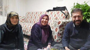 Başkan Yavaş'ın Eşi İftarlık Yemekleriyle Vatandaşların Sofrasında