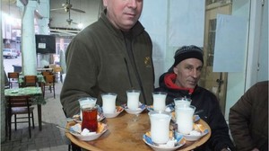 Burhaniye'de Çayın Yerini Süt Aldı