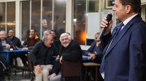 Cumhur İttifakı Adayı Aysel Seçim Çalışmalarına Kahvehane Ziyaretiyle Devam Etti