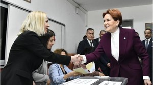 İYİ Parti Genel Başkanı Akşener Oyunu Kullandı