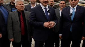 Yücel Başkan, Burhaniye Pazayeri’nin üstünü kapatacak