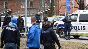 12 Yaşındaki Çocuk Okula Silahla Saldırdı