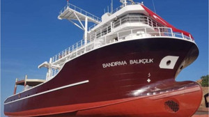 Bandırma'da Büyük Balıkçı Tekneleri Durdu