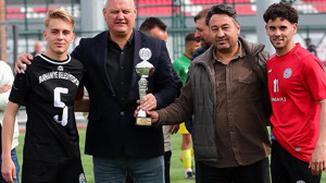 Burhaniye Belediyespor U-18 Takımı, Türkiye Şampiyonası için Heyecanla Hazırlanıyor