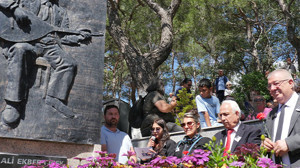 Edremit, Ali Ekber Çiçek'i Unutmadı
