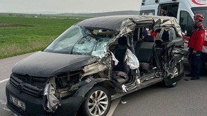 Gönen'de Trafik Kazası: 1 Ölü, 3 Yaralı