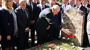 MHP Genel Başkanı Devlet Bahçeli, Alparslan Türkeş'in Anıt Mezarını Ziyaret Etti