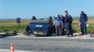 Manyas'ta Çift Taraflı Trafik Kazası: 4 Yaralı