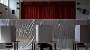 Slovakya, cumhurbaşkanlığı seçiminin ikinci turu için sandık başında