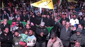 Tahran Halkı İsrail'e Yönelik Saldırıyı Kutladı
