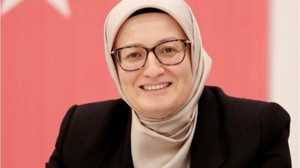 Belgin Uygur Şehitler Haftası'nı Andı
