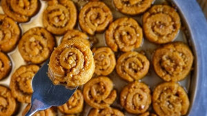 Bayramın Tatlı Kaçamağı: Cevizli Tarçınlı Lezzet