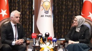 CHP ve MHP Heyetleri AK Parti'yi Ziyaret Etti