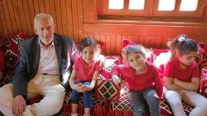 Balıkesir’de İhtiyarlar Sözlü Edebiyatı Şaha Kaldırdı
