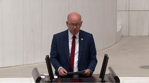 Sarı “Basına Tasarruf Darbesi!”