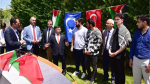 Çadır Eylemine Rektör Oğurlu'da Destek Verdi