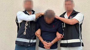 Kırmızı Bültenle Aranan Kişi Alanya'da Yakalandı