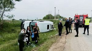 Minibüs ile Tırın Çarpıştığı Kazada 3 Yaralı