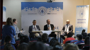 Rektör Boz Gençlere Kariyer Rotası Çizdi