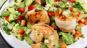 Ayvalık'ta Yapılan Meşhur Karidesli Salata