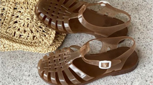 Yazın Moda Trendi: Jelly Sandalet
