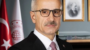 Bakan Uraloğlu İnstagram Yetkilileriyle Görüşecek