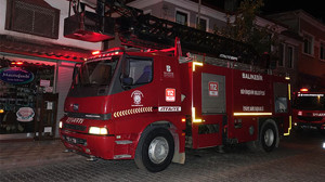 Balıkesir'de Kullanılmayan Evde Yangın