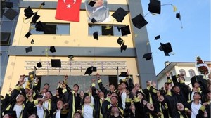 Türkiye'nin İlk Madencilik Lisesi İlk Mezunlarını Verdi