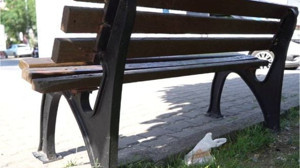 Balıkesir'de Temizlik Personeli Para Dolu Poşet Buldu! Bakın Ne Yaptı..