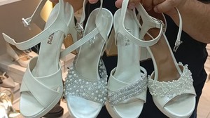 Balıkesir'in Gelin Ayakkabıları ve Kına Terlikleri Modası