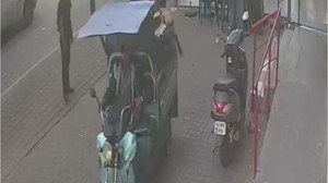 Motosikleti Sahibiyle Birlikte Çaldılar!