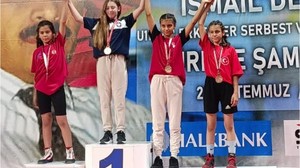 Ankara'da Balıkesir Rüzgarı Esti! Güreşçilerden Madalya Yağmuru
