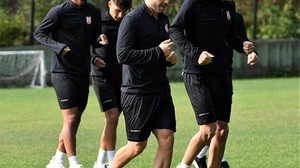 Balıkesirspor Kartepe Kampında Sabah Antrenmanını Tamamladı