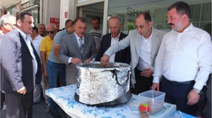 Burhaniye’de MHP’den Aşure Hayrı