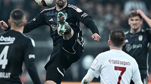 Galatasaray ve Beşiktaş Karşı Karşıya