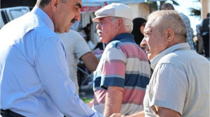 Başkan Orhan Gaga Esnafın Yanında