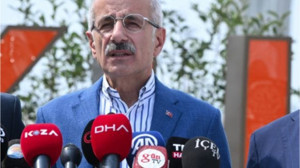 Uraloğlu'ndan Yeni Açıklama Geldi! Instagram Açılıyor Mu?