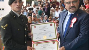 Vali Ustaoğlu, Kara Astsubay Törenine Katıldı