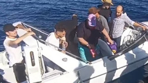 Ayvalık Açıklarında 18 Düzensiz Göçmen Kurtarıldı