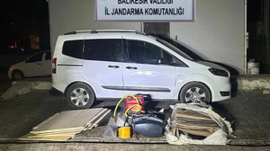 Ayvalık'ta Jandarma Göçmen Kaçakçılığına Geçit Vermedi