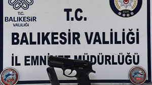 Balıkesir'de Asayiş Uygulamalarında 50 Aranan Şahıs Yakalandı