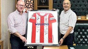 Balıkesirspor’a Serkan Sarı’dan Ziyaret ve Destek