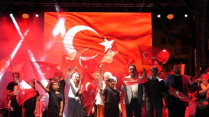 Burhaniye’nin 102. Kurtuluş Yılı Renkli Etkinliklerle Kutlandı