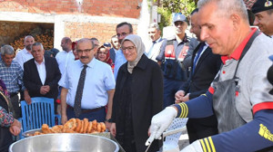 Vali İsmail Ustaoğlu Bükdere’de Lokma Hayrına Katıldı