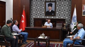 Vali Ustaoğlu Muhtar Saati'nde Talepleri Dinledi