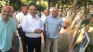 Gönen’in Güzellikleri Siyah Beyaz Fotoğraflarla Sergilendi